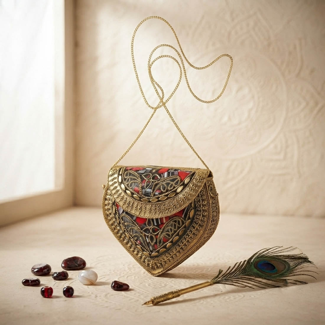Exquisite Bridal Gold Color Kundan Work Metal Handmade Golden Party Clutch Bag