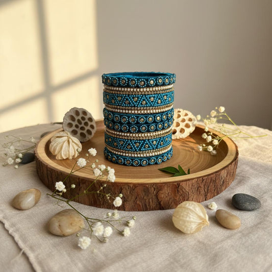 Türkisblaue Fadenarmreifen, 1 Set, mit lebendigem traditionellen Design