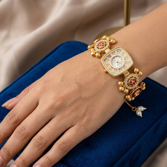 Elegante Rani-farbene stilvolle Kundan-Uhr für Mädchen & Frauen täglich