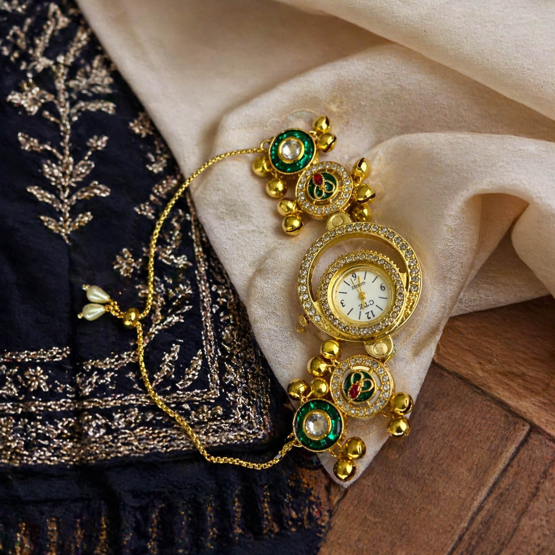 Trendige Grüne Farbe Designer Kundan Uhr für Mädchen & Frauen Party