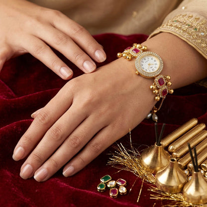 Wunderschöne Rani-farbene, moderne Kundan-Uhr für Mädchen und Frauen, lässig