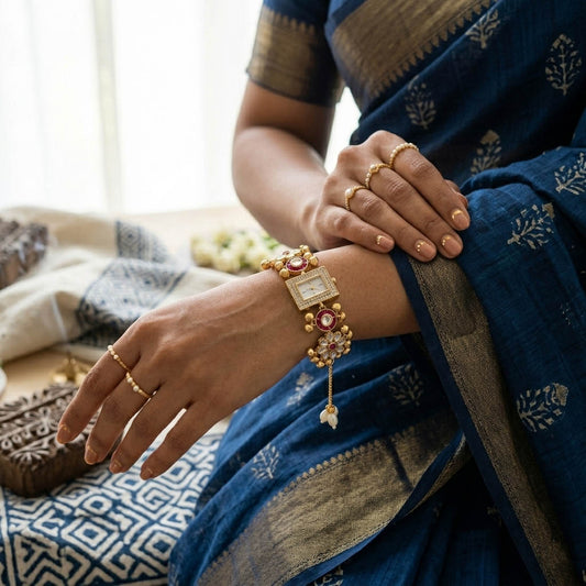 Premium Rani-farbene Kundan-Uhr für Mädchen & Frauen Designer-Ethno-Modeaccessoire