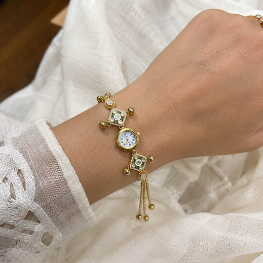 Premium Grüne Farbe Kundan Uhr für Mädchen & Frauen Festlicher Schmuck Kollektion